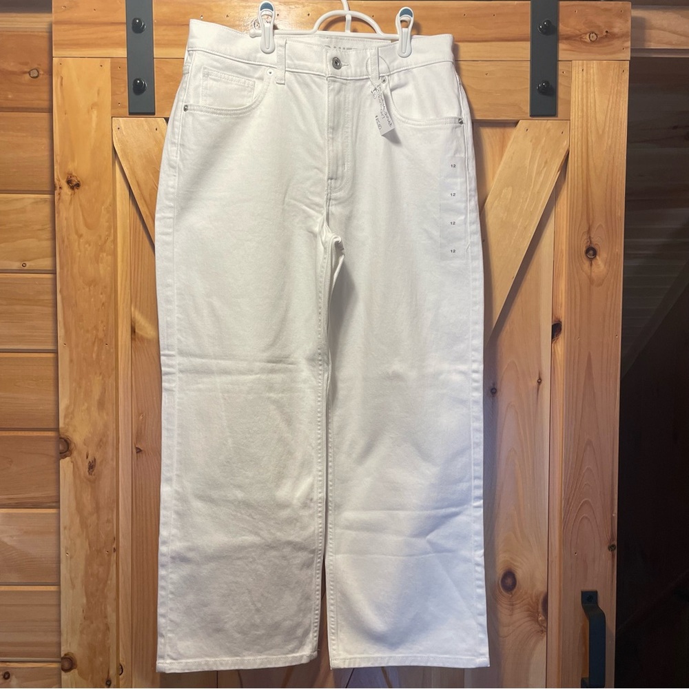 Eddie Bauer high rise crop White Straight-Leg Jeans, NWT, size 12